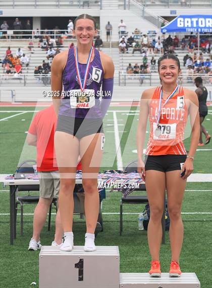 Thumbnail 3 in UIL 5A Track Region III Final (Medal Ceremony) photogallery.