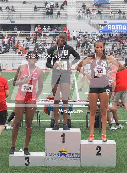 Thumbnail 3 in UIL 5A Track Region III Final (Medal Ceremony) photogallery.