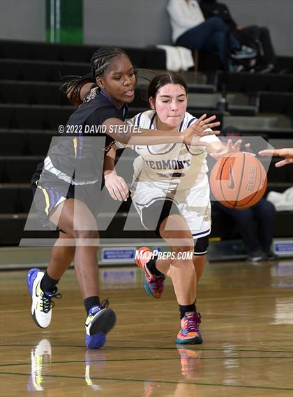 Thumbnail 2 in Lynwood vs. Piedmont (St. Mary's Stockton MLK Showcase) photogallery.