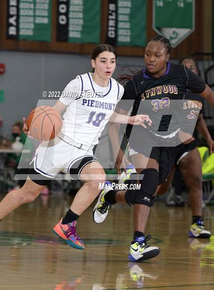 Thumbnail 2 in Lynwood vs. Piedmont (St. Mary's Stockton MLK Showcase) photogallery.