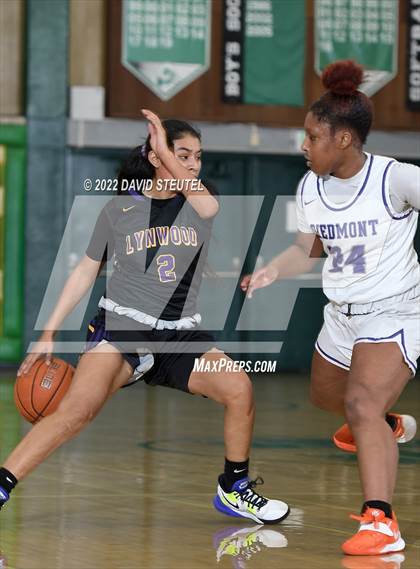 Thumbnail 1 in Lynwood vs. Piedmont (St. Mary's Stockton MLK Showcase) photogallery.