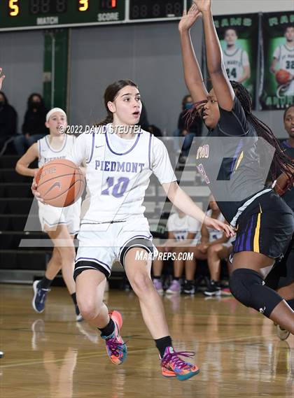 Thumbnail 2 in Lynwood vs. Piedmont (St. Mary's Stockton MLK Showcase) photogallery.