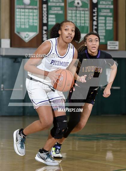 Thumbnail 1 in Lynwood vs. Piedmont (St. Mary's Stockton MLK Showcase) photogallery.