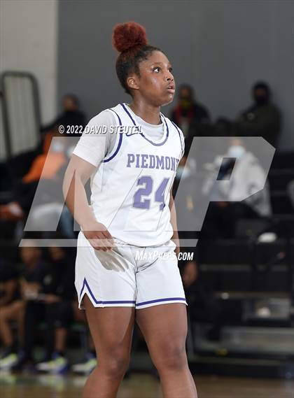 Thumbnail 2 in Lynwood vs. Piedmont (St. Mary's Stockton MLK Showcase) photogallery.