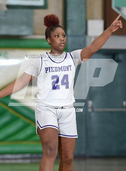 Thumbnail 1 in Lynwood vs. Piedmont (St. Mary's Stockton MLK Showcase) photogallery.