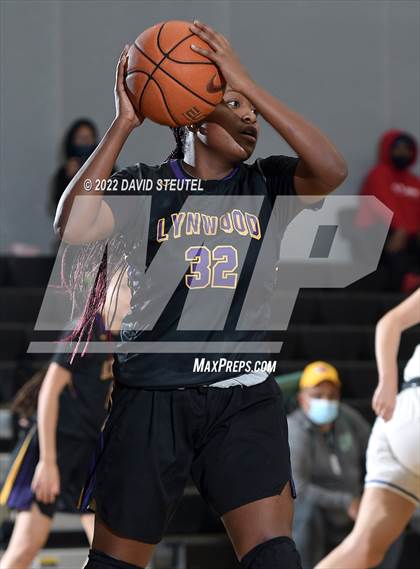Thumbnail 1 in Lynwood vs. Piedmont (St. Mary's Stockton MLK Showcase) photogallery.