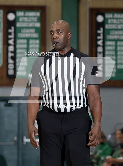 Thumbnail 1 in Lynwood vs. Piedmont (St. Mary's Stockton MLK Showcase) photogallery.
