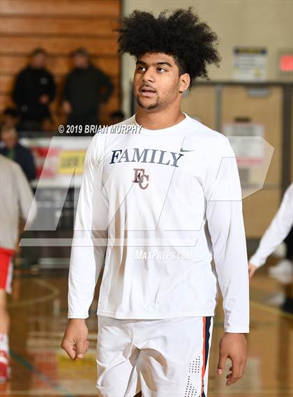 Thumbnail 3 in Mater Dei vs. Eastside Catholic (Les Schwab Invitational) photogallery.