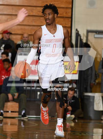 Thumbnail 1 in Mater Dei vs. Eastside Catholic (Les Schwab Invitational) photogallery.