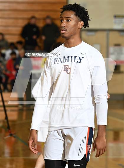 Thumbnail 2 in Mater Dei vs. Eastside Catholic (Les Schwab Invitational) photogallery.