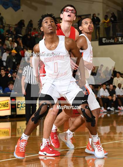 Thumbnail 1 in Mater Dei vs. Eastside Catholic (Les Schwab Invitational) photogallery.