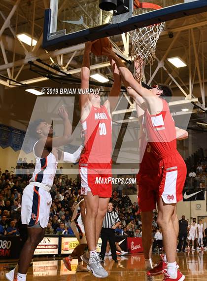 Thumbnail 3 in Mater Dei vs. Eastside Catholic (Les Schwab Invitational) photogallery.