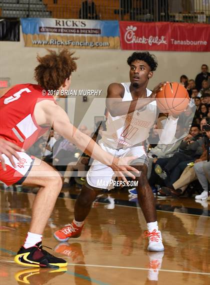 Thumbnail 1 in Mater Dei vs. Eastside Catholic (Les Schwab Invitational) photogallery.