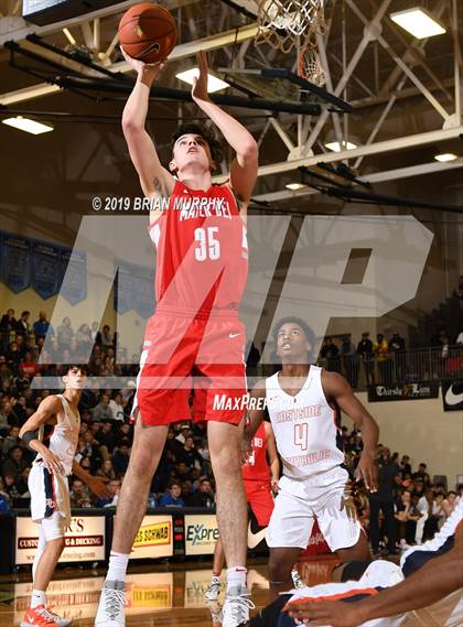 Thumbnail 3 in Mater Dei vs. Eastside Catholic (Les Schwab Invitational) photogallery.