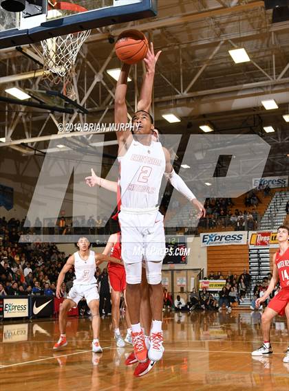 Thumbnail 2 in Mater Dei vs. Eastside Catholic (Les Schwab Invitational) photogallery.