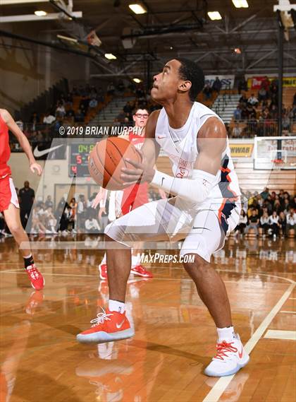 Thumbnail 2 in Mater Dei vs. Eastside Catholic (Les Schwab Invitational) photogallery.