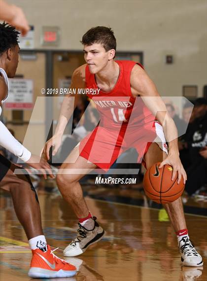 Thumbnail 2 in Mater Dei vs. Eastside Catholic (Les Schwab Invitational) photogallery.
