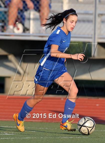 Thumbnail 1 in St. Vincent de Paul vs. Sonoma Academy (CIF NCS D3 Final) photogallery.