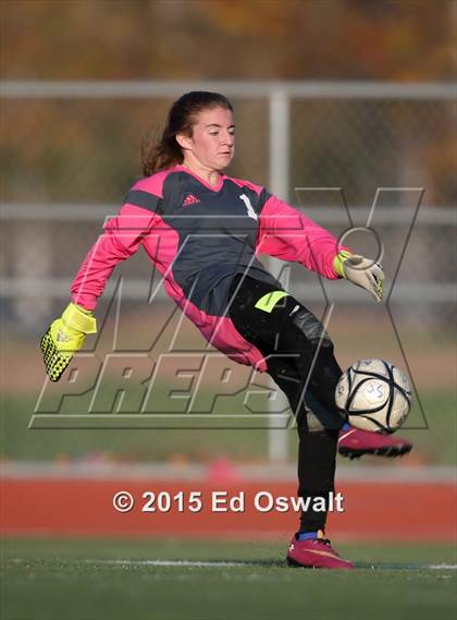 Thumbnail 3 in St. Vincent de Paul vs. Sonoma Academy (CIF NCS D3 Final) photogallery.