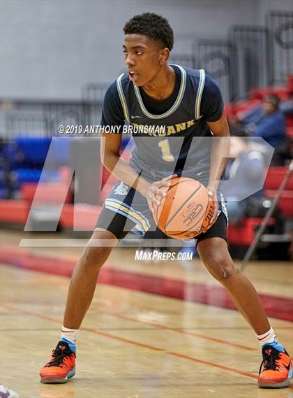 Thumbnail 2 in Burbank vs. West Campus (Cordova Christmas Classic) photogallery.