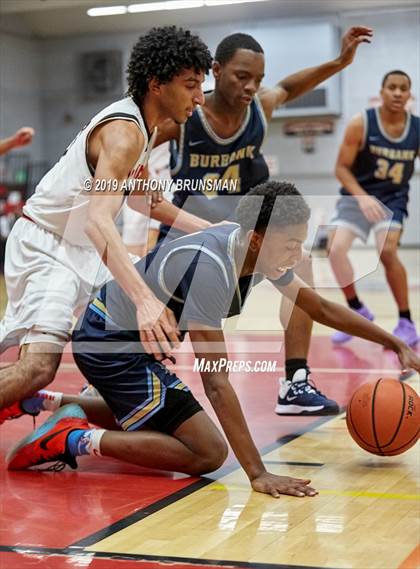 Thumbnail 1 in Burbank vs. West Campus (Cordova Christmas Classic) photogallery.