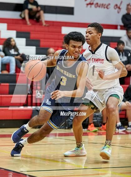 Thumbnail 2 in Burbank vs. West Campus (Cordova Christmas Classic) photogallery.