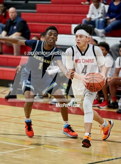 Thumbnail 3 in Burbank vs. West Campus (Cordova Christmas Classic) photogallery.