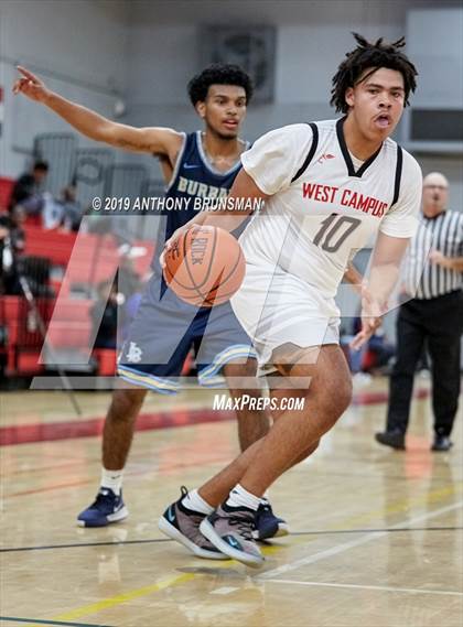 Thumbnail 1 in Burbank vs. West Campus (Cordova Christmas Classic) photogallery.