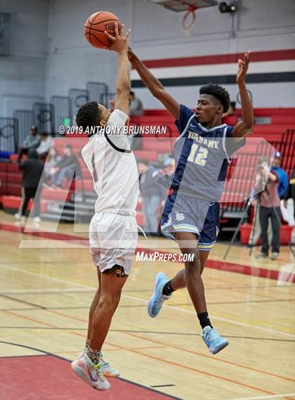 Thumbnail 2 in Burbank vs. West Campus (Cordova Christmas Classic) photogallery.