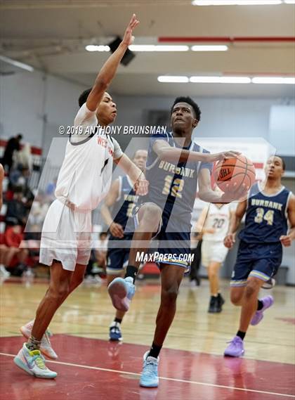 Thumbnail 1 in Burbank vs. West Campus (Cordova Christmas Classic) photogallery.