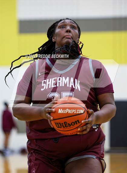 Thumbnail 2 in Sherman @ Denison photogallery.