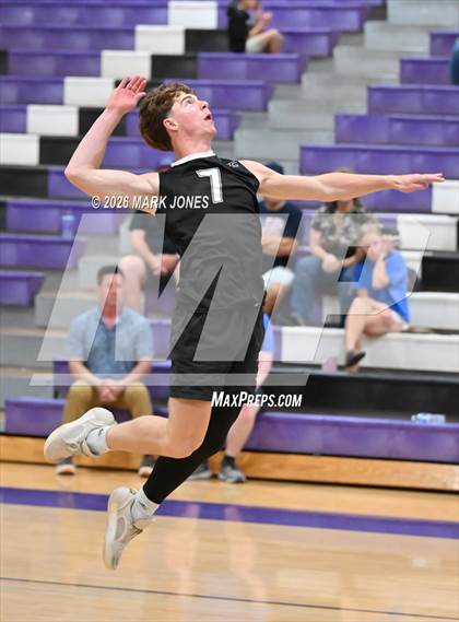 Thumbnail 3 in Thunderbird @ Northwest Christian photogallery.