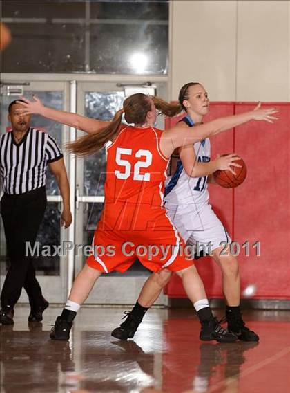 Thumbnail 3 in Poly vs. Saugus (West Coast Holiday Classic) photogallery.