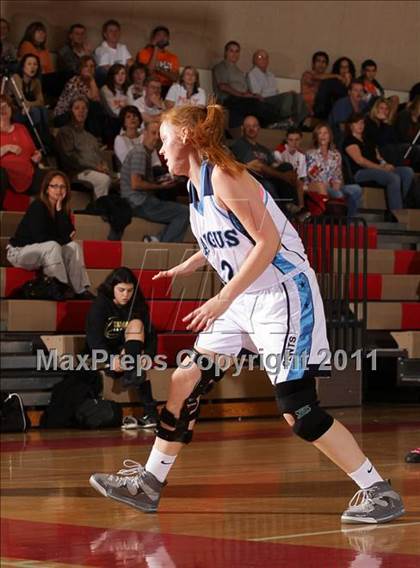 Thumbnail 3 in Poly vs. Saugus (West Coast Holiday Classic) photogallery.