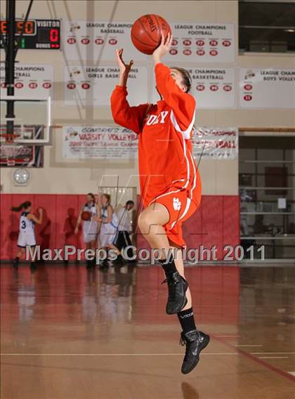 Thumbnail 1 in Poly vs. Saugus (West Coast Holiday Classic) photogallery.