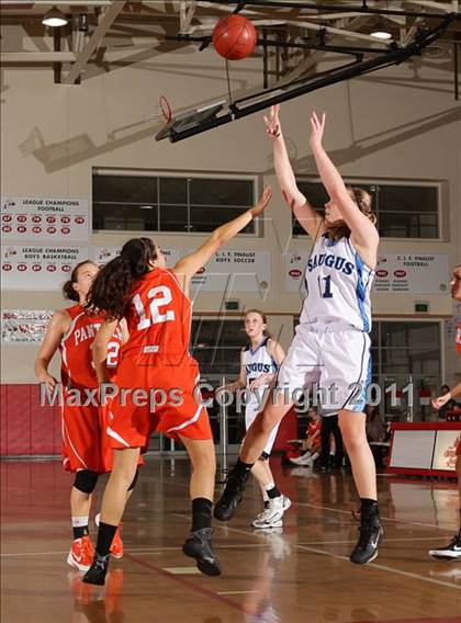 Thumbnail 2 in Poly vs. Saugus (West Coast Holiday Classic) photogallery.