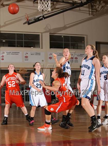 Thumbnail 3 in Poly vs. Saugus (West Coast Holiday Classic) photogallery.