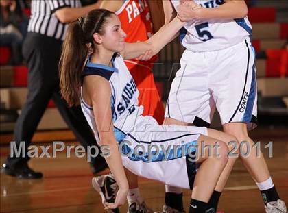 Thumbnail 2 in Poly vs. Saugus (West Coast Holiday Classic) photogallery.