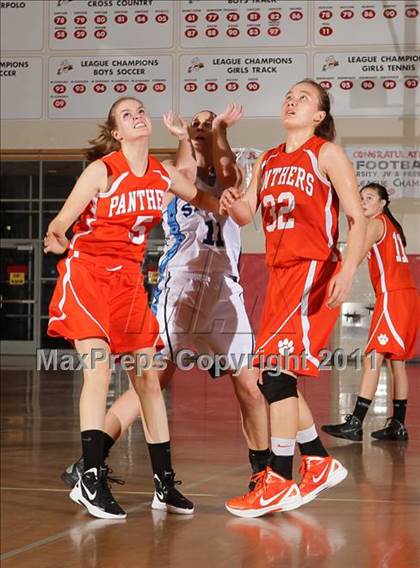 Thumbnail 3 in Poly vs. Saugus (West Coast Holiday Classic) photogallery.