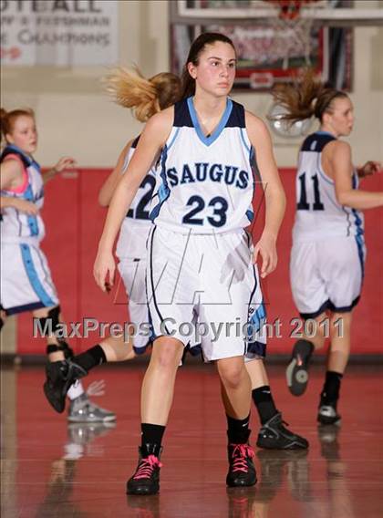 Thumbnail 2 in Poly vs. Saugus (West Coast Holiday Classic) photogallery.