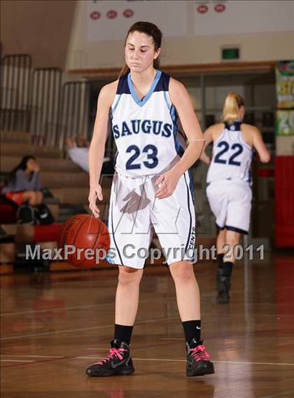Thumbnail 3 in Poly vs. Saugus (West Coast Holiday Classic) photogallery.