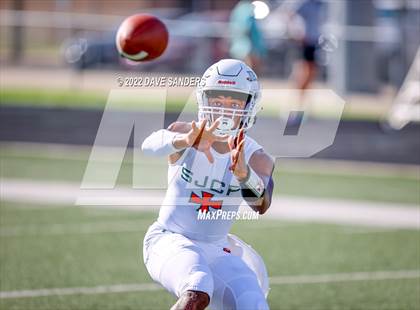Thumbnail 2 in Strake Jesuit @ Fulshear photogallery.