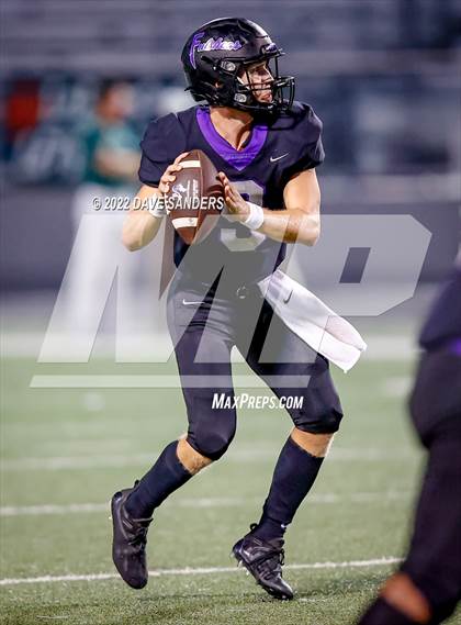 Thumbnail 3 in Strake Jesuit @ Fulshear photogallery.