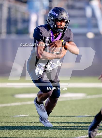 Thumbnail 1 in Strake Jesuit @ Fulshear photogallery.