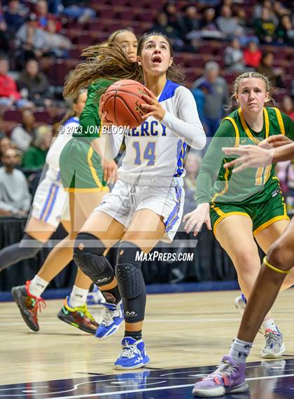 Thumbnail 3 in New London vs. Mercy (CIAC Class MM Final) photogallery.