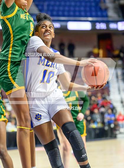Thumbnail 1 in New London vs. Mercy (CIAC Class MM Final) photogallery.