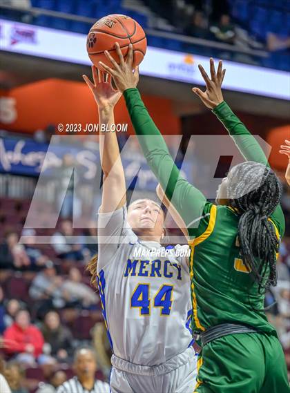Thumbnail 2 in New London vs. Mercy (CIAC Class MM Final) photogallery.