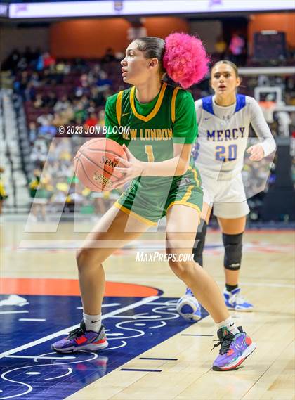 Thumbnail 3 in New London vs. Mercy (CIAC Class MM Final) photogallery.