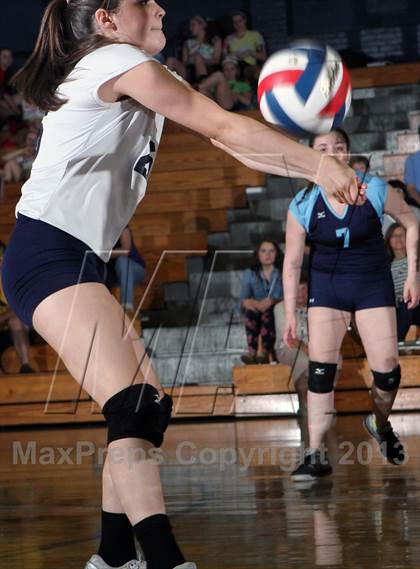 Thumbnail 1 in Chartiers Valley @ Canevin Catholic photogallery.