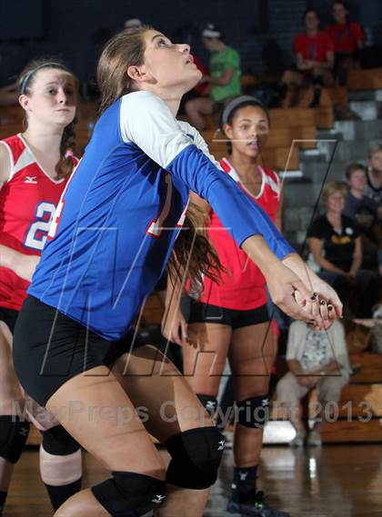 Thumbnail 3 in Chartiers Valley @ Canevin Catholic photogallery.